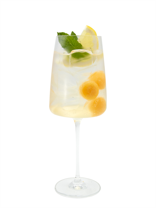 Spritz de Melón con Notas Herbales Italianas